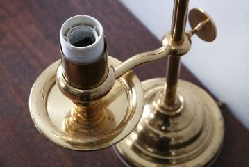 中古　ヤマギワ(yamagiwa)　イタリアPREARO(プレアロ)社製テーブルスタンド(2)