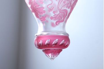 フランスアンティーク　繊細なデザインが美しいペンダントライト(バカラ?)