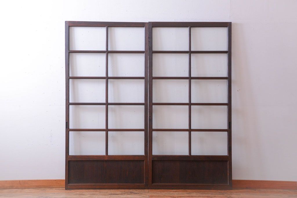 アンティーク　古い木のシンプルでおしゃれなガラス戸2枚セット