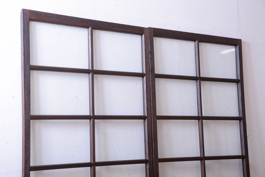 アンティーク　古い木のシンプルでおしゃれなガラス戸2枚セット