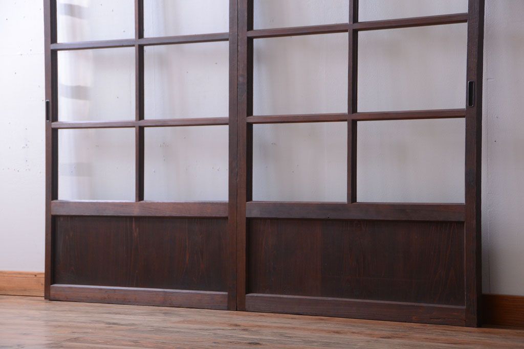 アンティーク　古い木のシンプルでおしゃれなガラス戸2枚セット