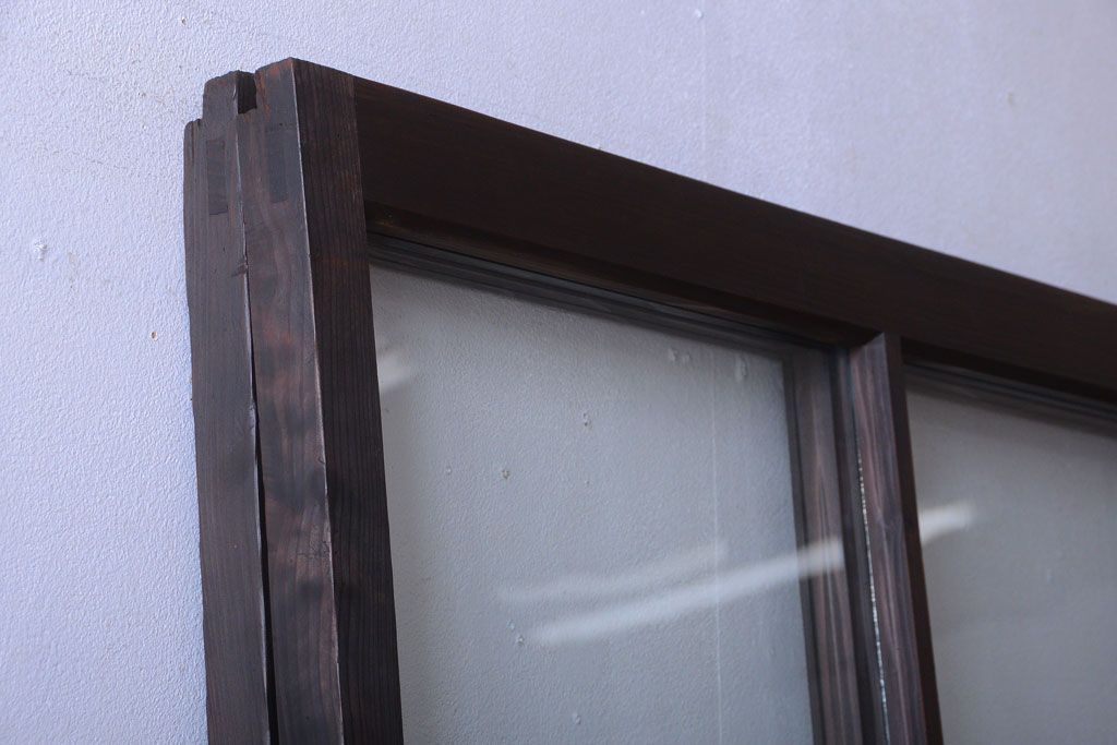 アンティーク　古い木のシンプルでおしゃれなガラス戸2枚セット