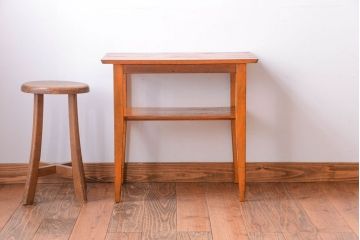 レトロ家具　和製アンティーク　レトロでかわいい小さなサイドテーブル