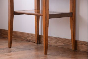 レトロ家具　和製アンティーク　レトロでかわいい小さなサイドテーブル
