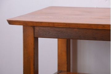 レトロ家具　和製アンティーク　レトロでかわいい小さなサイドテーブル