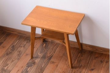 アンティーク家具　和製アンティーク　古いナラ材の小さなサイドテーブル