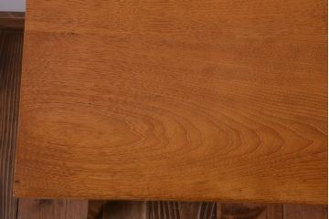 アンティーク家具　和製アンティーク　古いナラ材の小さなサイドテーブル