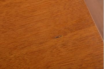 アンティーク家具　和製アンティーク　古いナラ材の小さなサイドテーブル