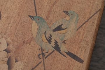 アンティーク雑貨　大正〜昭和初期　牡丹に鶯の図・可愛らしい木箱(小箱)