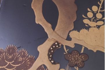 アンティーク雑貨　アンティーク　梅花の図・蒔絵文箱(漆器、梨地)