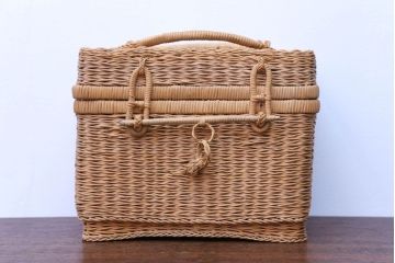 アンティーク雑貨　アンティーク　レトロでかわいいバスケット(2)