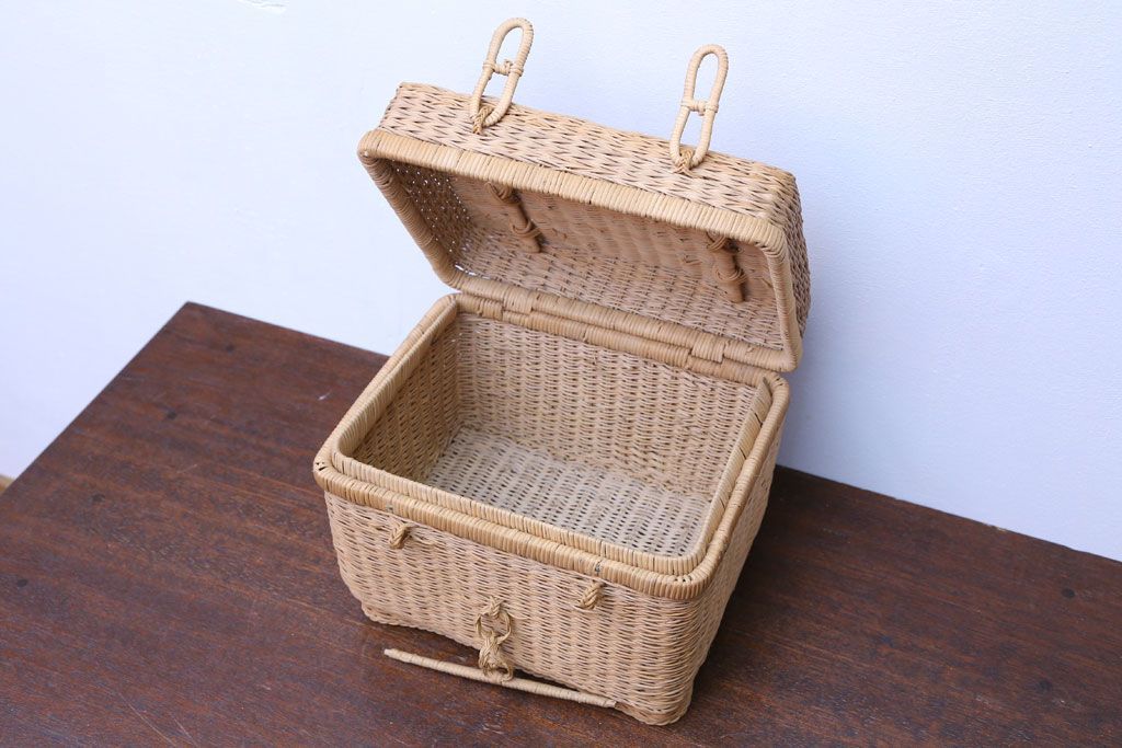 アンティーク雑貨　アンティーク　レトロでかわいいバスケット(2)