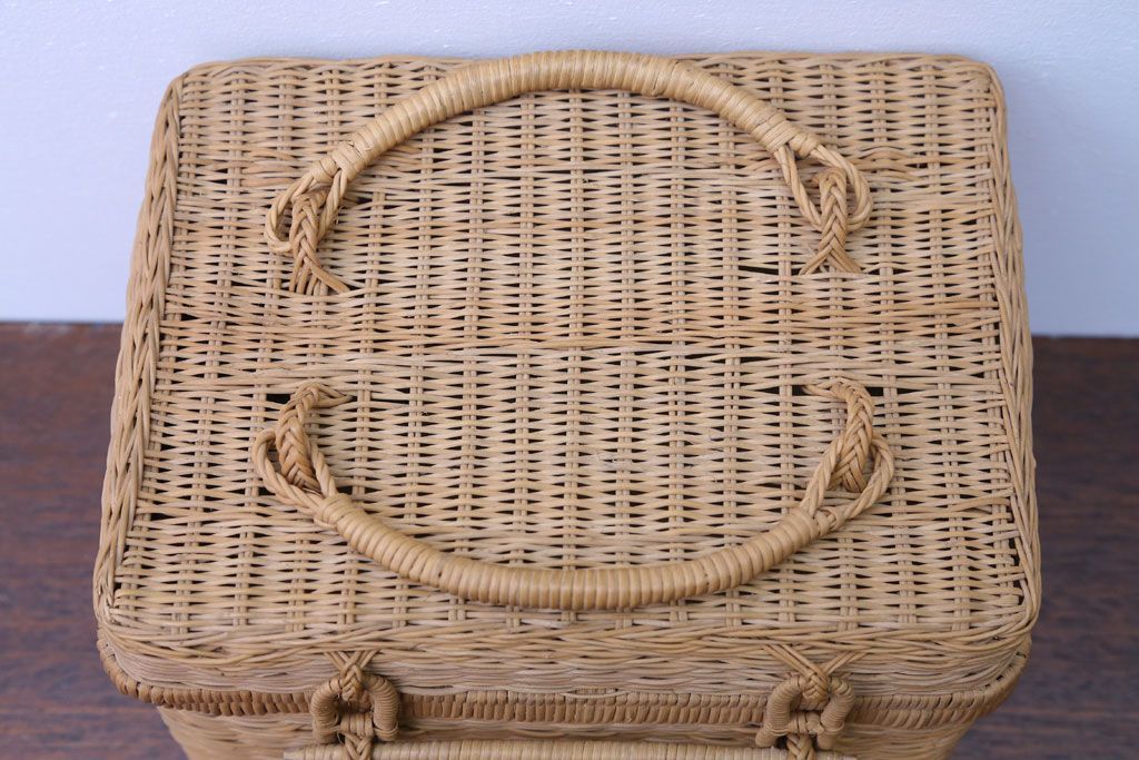 アンティーク雑貨　アンティーク　レトロでかわいいバスケット(2)