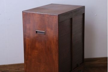 アンティーク家具　アンティーク　木製の蛇腹シャッター付小引き出し