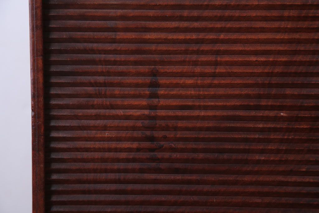 アンティーク家具　アンティーク　木製の蛇腹シャッター付小引き出し