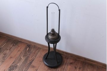 アンティーク雑貨　和製アンティーク　明治〜大正期　モダンなデザインのランプ