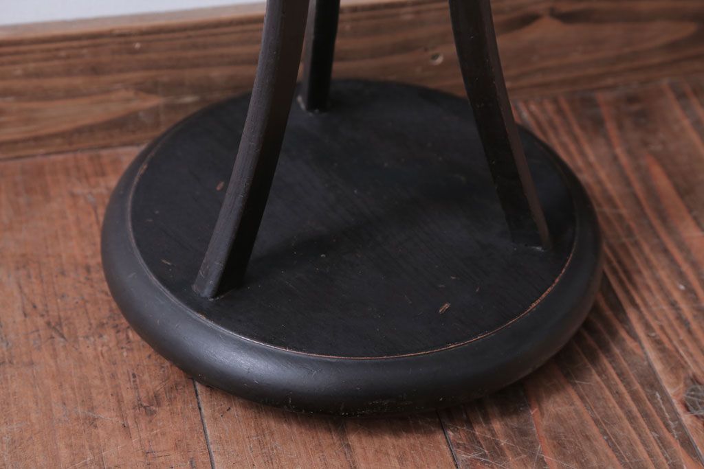 アンティーク雑貨　和製アンティーク　明治〜大正期　モダンなデザインのランプ