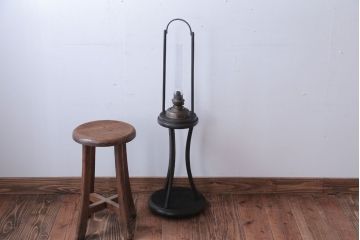 アンティーク雑貨　和製アンティーク　明治〜大正期　モダンなデザインのランプ