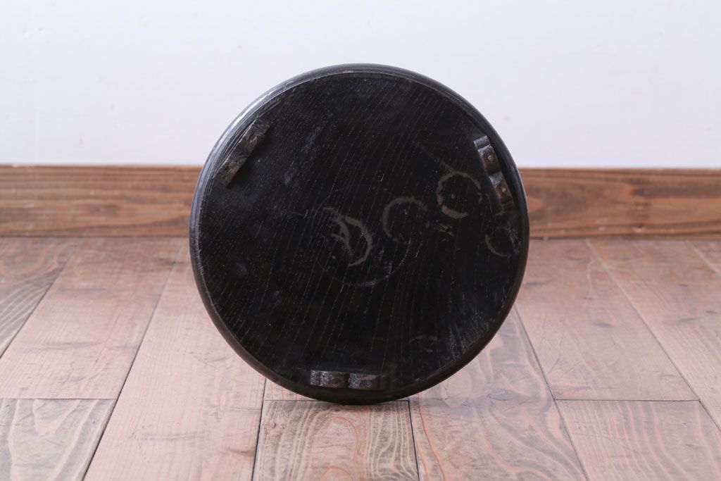 アンティーク雑貨　和製アンティーク　明治〜大正期　モダンなデザインのランプ