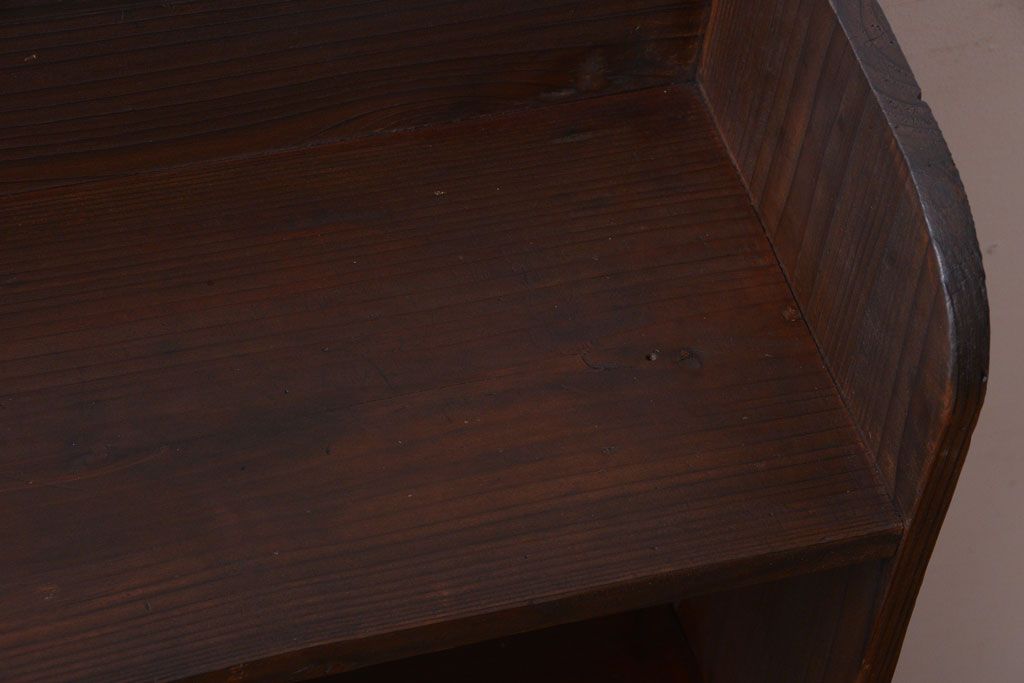 アンティーク家具　和製アンティーク　小振りでシンプルな古い木製の本棚(1)