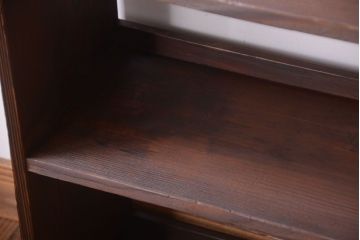 アンティーク家具　和製アンティーク　小振りでシンプルな古い木製の本棚(1)