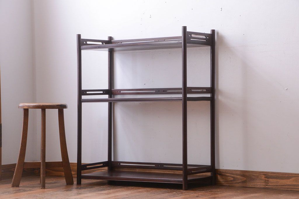 アンティーク家具　古民具・骨董　古い木製のアンティーク飾り棚