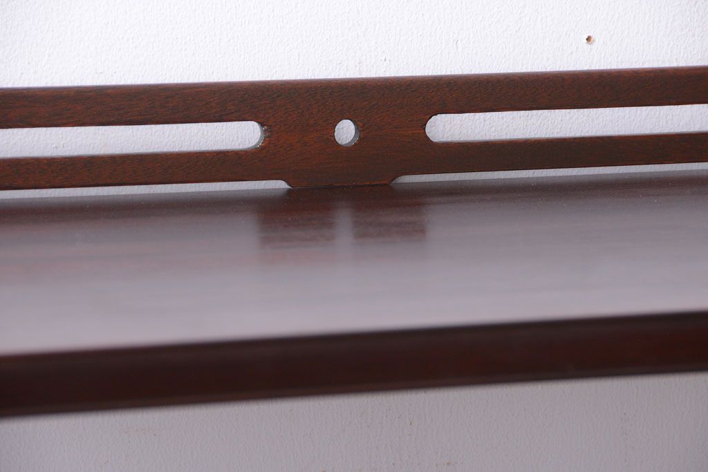 アンティーク家具　古民具・骨董　古い木製のアンティーク飾り棚