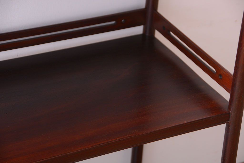 アンティーク家具　古民具・骨董　古い木製のアンティーク飾り棚