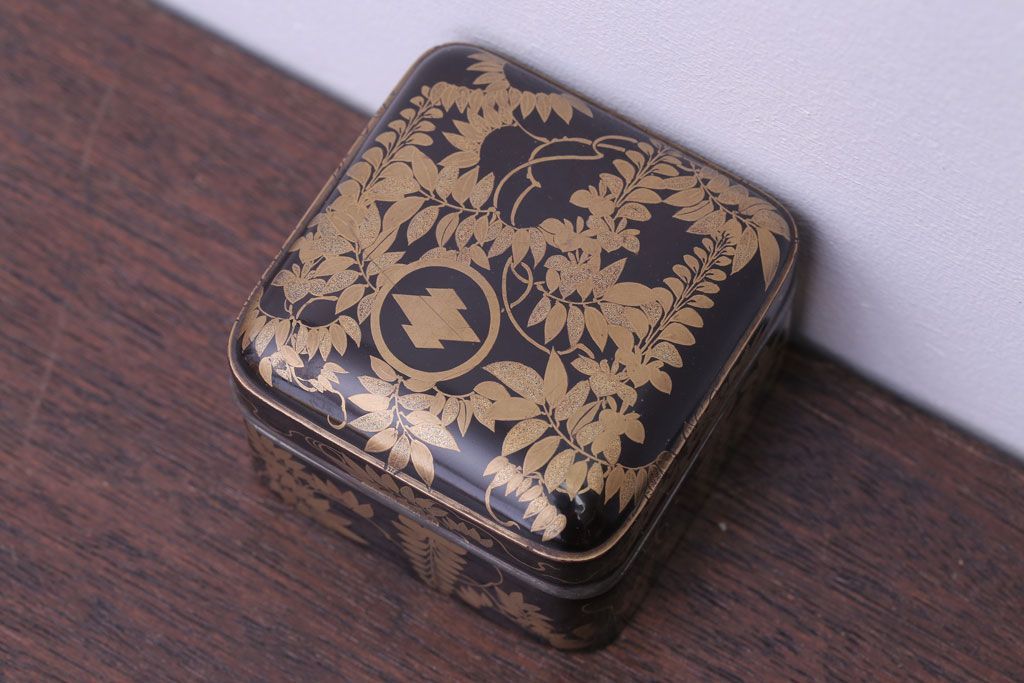 アンティーク雑貨　和製アンティーク　江戸〜明治時代　金蒔絵錫縁小箱(香合?)