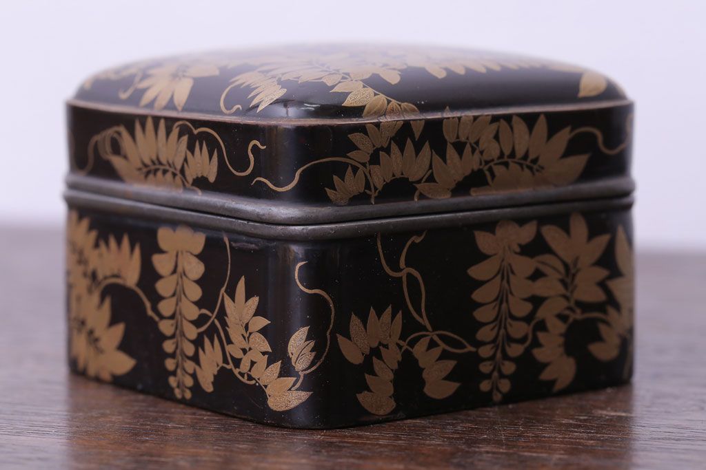 アンティーク雑貨　和製アンティーク　江戸〜明治時代　金蒔絵錫縁小箱(香合?)