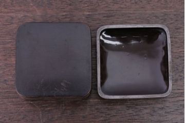 アンティーク雑貨　和製アンティーク　江戸〜明治時代　金蒔絵錫縁小箱(香合?)