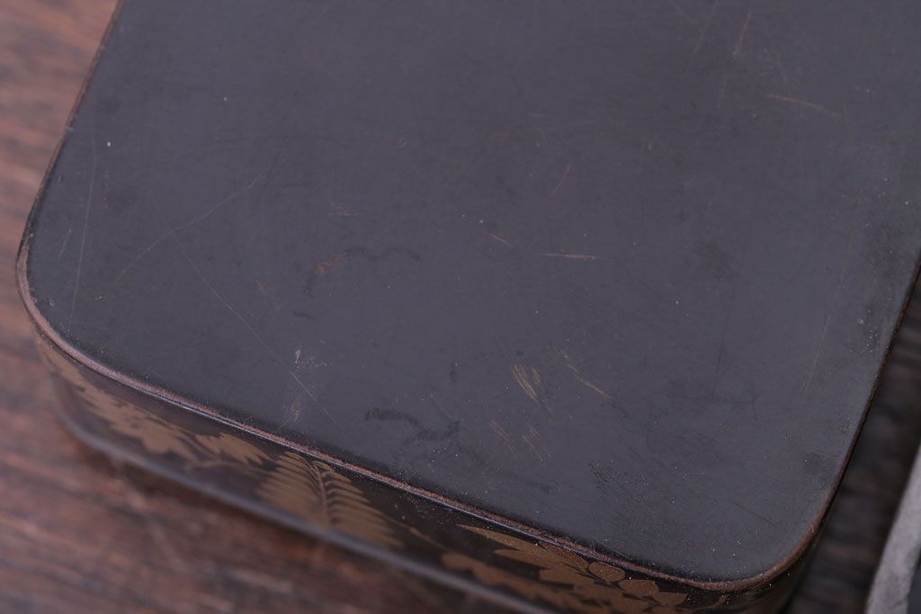 アンティーク雑貨　和製アンティーク　江戸〜明治時代　金蒔絵錫縁小箱(香合?)