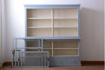 アンティーク家具　アンティーク　ダイヤガラス入り!おしゃれな大きい食器棚(戸棚)