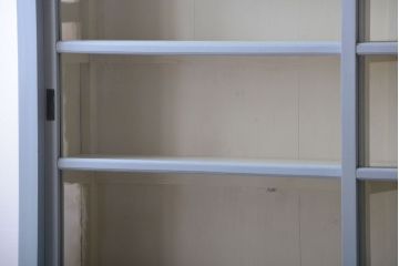 アンティーク家具　アンティーク　ダイヤガラス入り!おしゃれな大きい食器棚(戸棚)