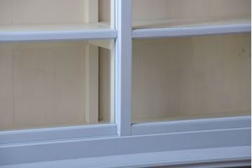 アンティーク家具　アンティーク　ダイヤガラス入り!おしゃれな大きい食器棚(戸棚)