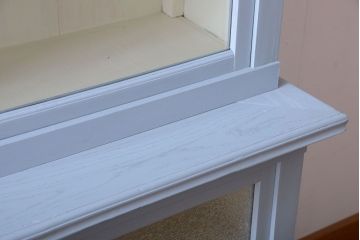 アンティーク家具　アンティーク　ダイヤガラス入り!おしゃれな大きい食器棚(戸棚)