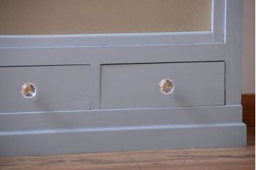 アンティーク家具　アンティーク　ダイヤガラス入り!おしゃれな大きい食器棚(戸棚)