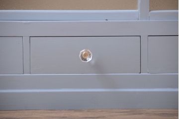 アンティーク家具　アンティーク　ダイヤガラス入り!おしゃれな大きい食器棚(戸棚)