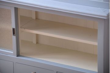 アンティーク家具　アンティーク　ダイヤガラス入り!おしゃれな大きい食器棚(戸棚)