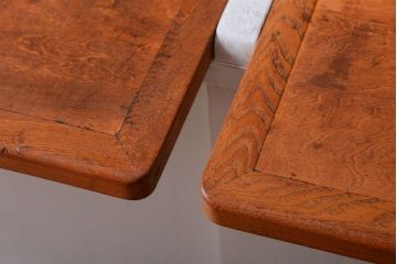 アンティーク家具　アンティークペイント　モールガラス入りのシンプルなカップボード