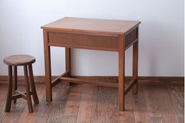 レトロ家具　昭和レトロ　引き出し2杯付き!シンプルなアンティーク平机