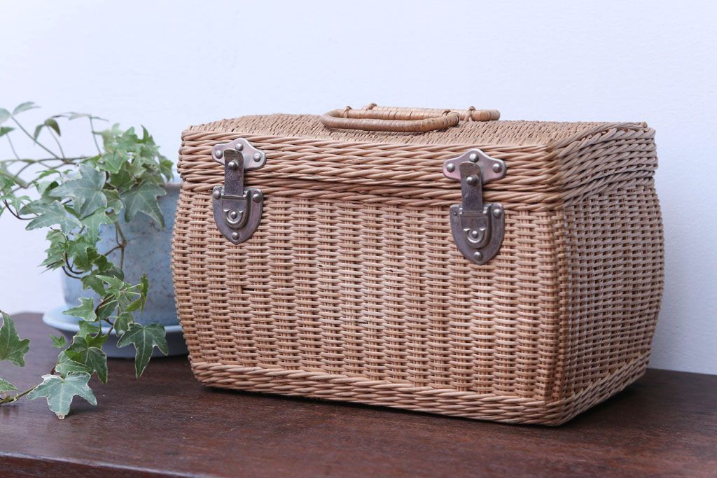 アンティーク雑貨　アンティーク　レトロでかわいいバスケット(1)