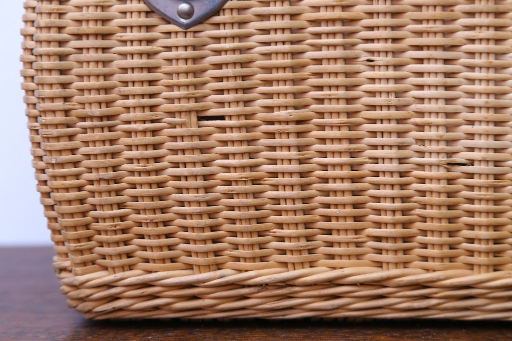 アンティーク雑貨　アンティーク　レトロでかわいいバスケット(1)
