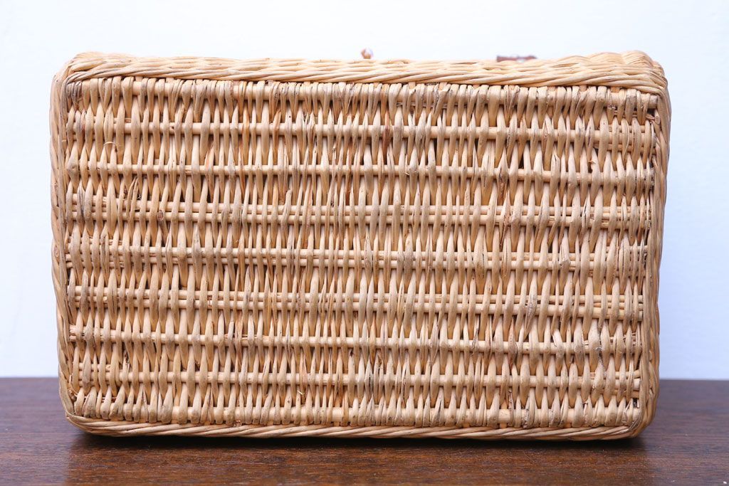 アンティーク雑貨　アンティーク　レトロでかわいいバスケット(1)