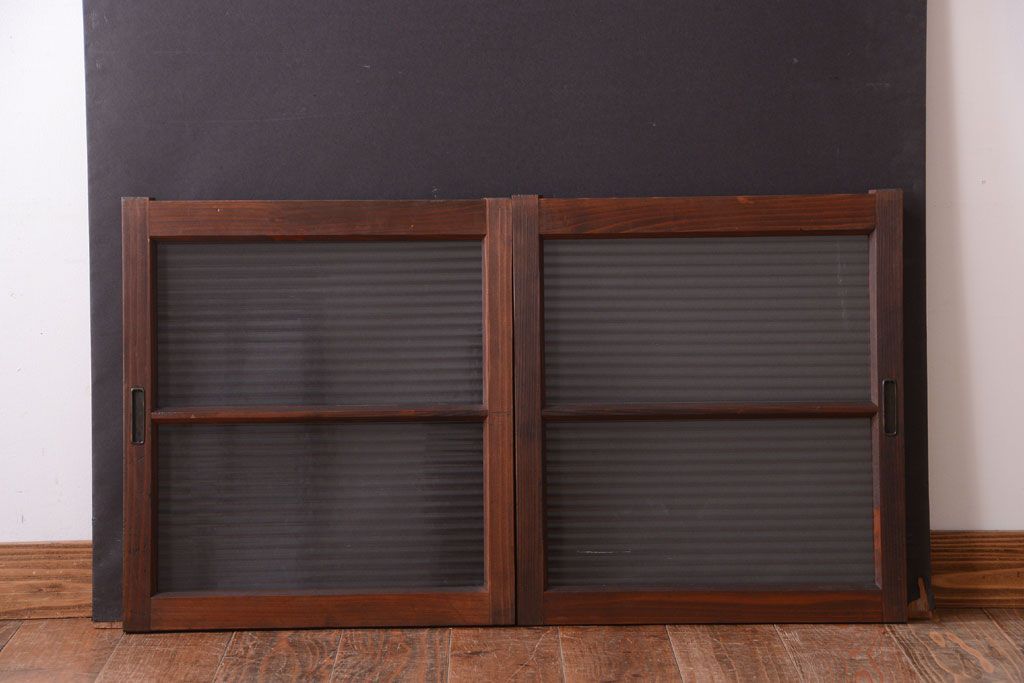 和製アンティーク　モールガラス入り!小さなガラス引き戸2枚セット