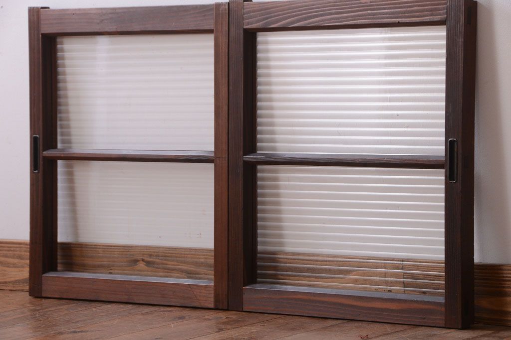 和製アンティーク　モールガラス入り!小さなガラス引き戸2枚セット