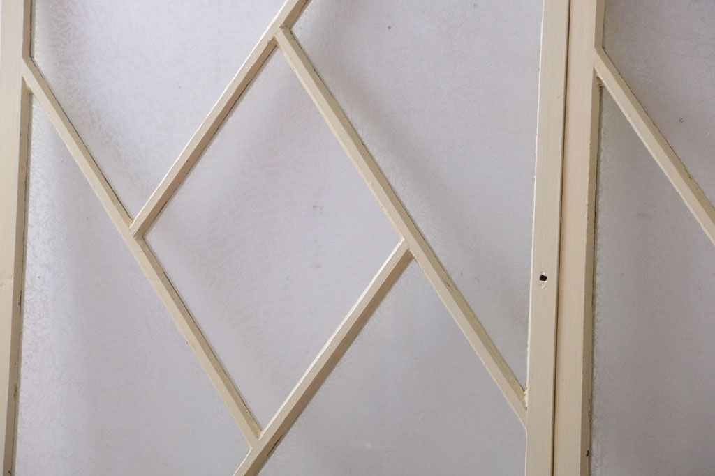 アンティーク　珍しい菱形デザイン!おしゃれな結霜ガラス引き戸2枚セット