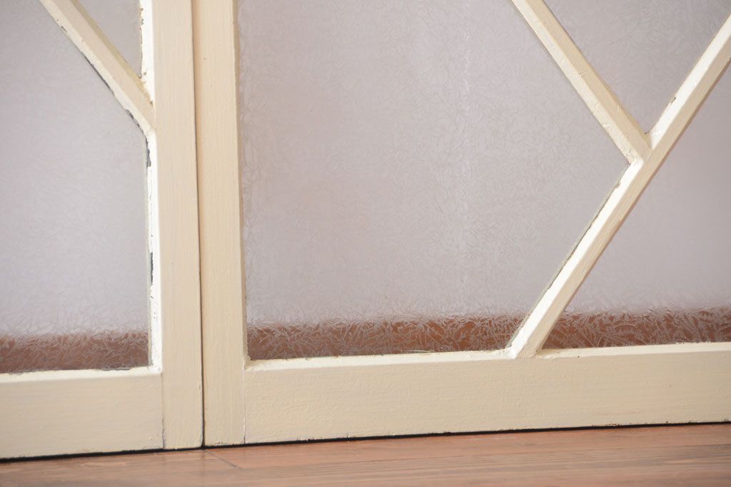 アンティーク　珍しい菱形デザイン!おしゃれな結霜ガラス引き戸2枚セット