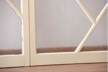 アンティーク　珍しい菱形デザイン!おしゃれな結霜ガラス引き戸2枚セット