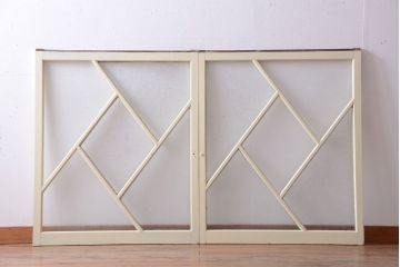 アンティーク　珍しい菱形デザイン!おしゃれな結霜ガラス引き戸2枚セット